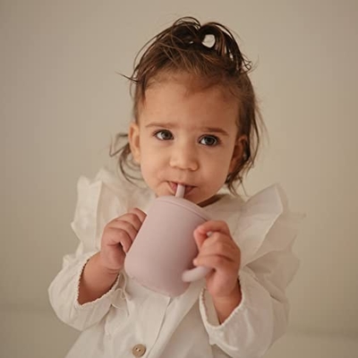 Le silicone étanche glissent non la tasse de Sippy de bébé avec Straw For Feeding